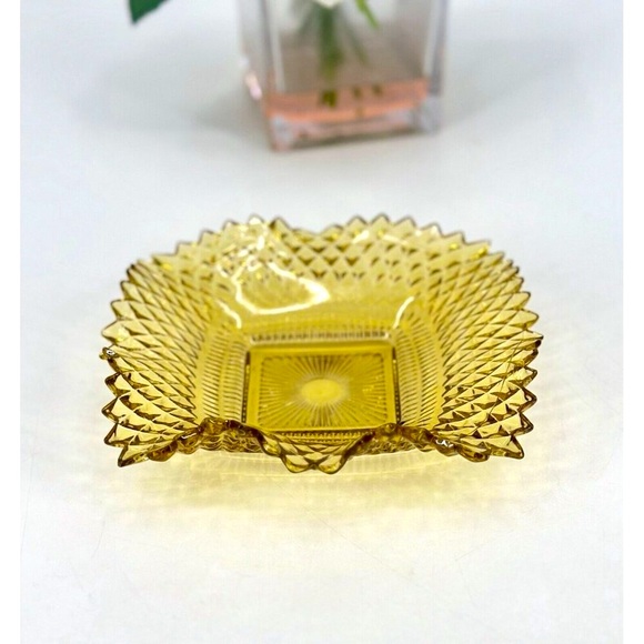 Vintage Amber Cut Glass Candy Dish Trinket Dish Ashtray Square Scalloped Edge - Picture 8 of 9